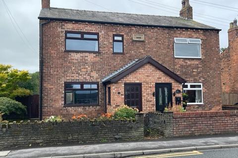 Wigan Road, Westhead, Ormskirk, L40 6HZ 2 bed semi