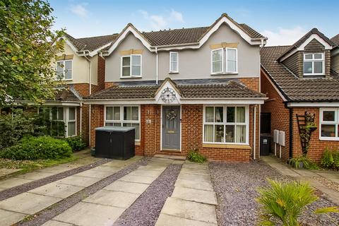 Curlew Close, Faverdale, Darlington 4 bed detached house for sale