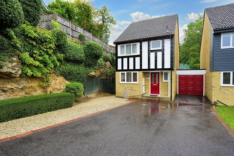 The Beams, Maidstone, ME15 3 bed detached house for sale