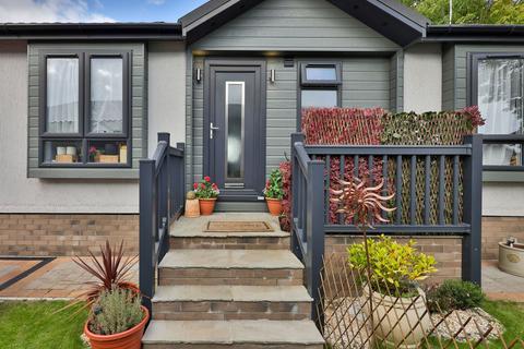 Elvington Lane, Elvington YO41 2 bed park home for sale