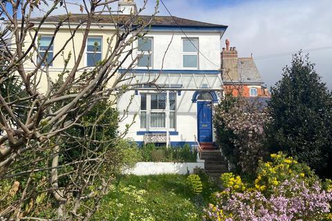 Gloucester Road, Teignmouth, TQ14 3 bed semi