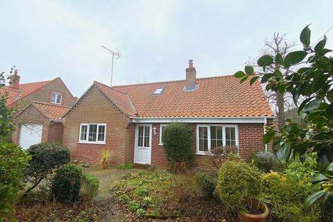 Bacton Road, North Walsham NR28 4 bed chalet for sale