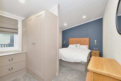 Broad Road, Hambrook, Chichester... 2 bed park home for sale