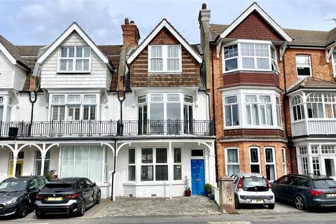 5 bedroom terraced house for sale