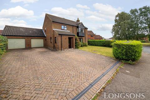 Wolferton Drive, Swaffham 4 bed detached house for sale
