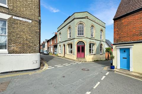 Alma Street, Wivenhoe, Colchester, CO7 4 bed townhouse for sale