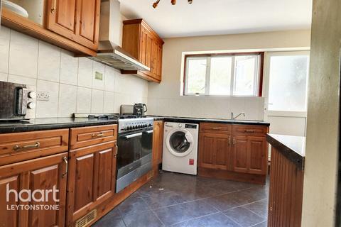 Colworth Road, London 4 bed terraced house for sale