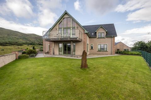 Milovaig, Hedgefield Road, Portree, IV51 4 bed detached house for sale