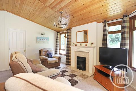 2 bedroom chalet for sale