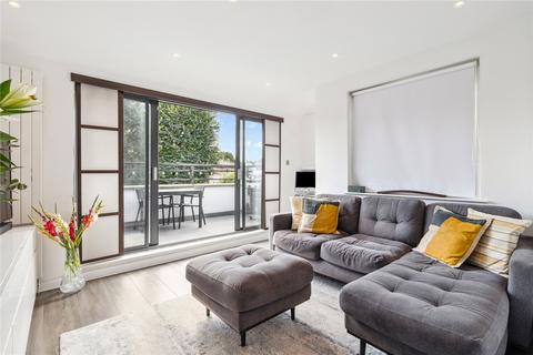 St. John's Hill, SW11 2 bed apartment for sale