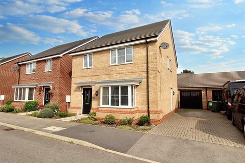 Southfield Close, Leicester LE8 4 bed detached house for sale