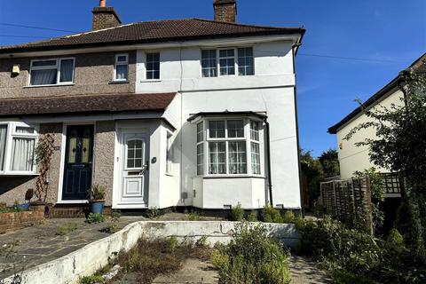 Chapel Hill, Crayford DA1 2 bed semi