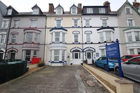 Roselea, 21 Deganwy Avenue, Llandudno 2 bed flat for sale