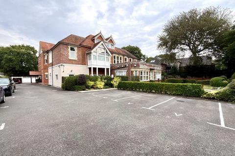 Boscombe Cliff Road, Boscombe Spa... 2 bed apartment for sale