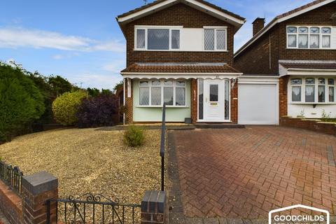 Claygate Road, Cannock, WS12 3 bed link detached house for sale