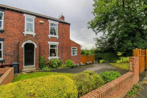 Westfield Road, Wakefield WF4 2 bed house for sale