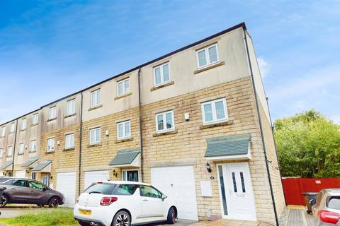 Beckside, Shelf, Halifax 4 bed townhouse for sale