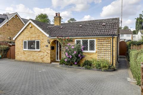 London Road, Bishop's Stortford CM23 3 bed detached bungalow for sale