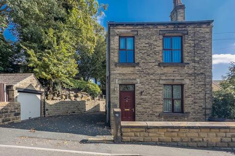 Leeds Road, Liversedge 2 bed detached house for sale