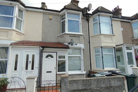 Knockhall Chase, Greenhithe, DA9 2 bed terraced house for sale
