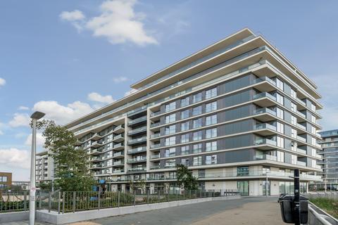 Iverson Point, 4 Harrison Walk... 3 bed apartment for sale