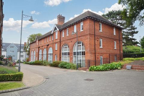 Bell College Court, Saffron Walden 2 bed apartment for sale