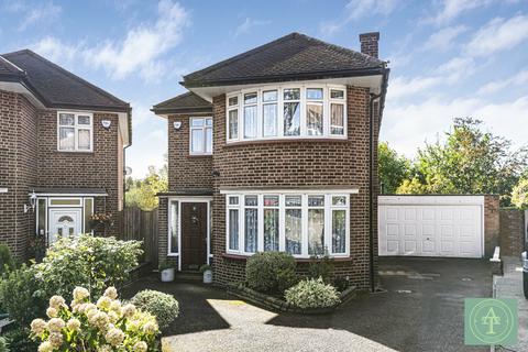 Hadley Close, London, N21 3 bed detached house for sale