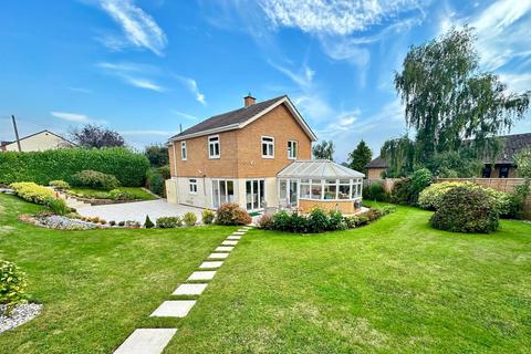 Whitestone, Hereford, HR1 4 bed detached house for sale