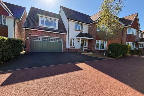 5 bedroom detached house for sale