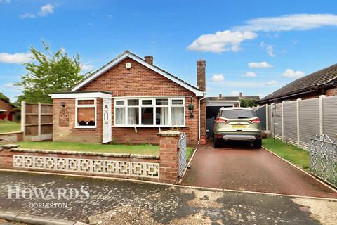 Rosedale Gardens, Belton 4 bed detached bungalow for sale