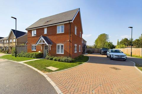 Harrow Road, Princes Risborough HP27 3 bed detached house for sale