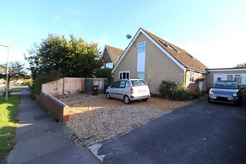 ROSEMARY WAY, HORNDEAN 6 bed detached house for sale