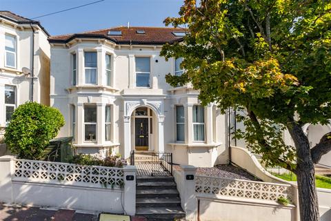 Evelyn Terrace, Brighton 1 bed apartment for sale