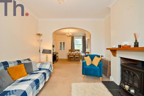 Castle Road, Ventnor PO38 2 bed cottage for sale