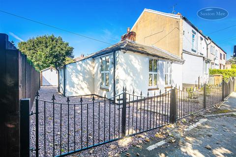 2 bedroom semi-detached bungalow for sale