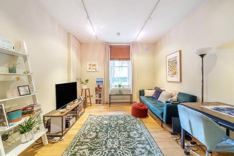 Oval Mansions, London SE11 1 bed flat for sale
