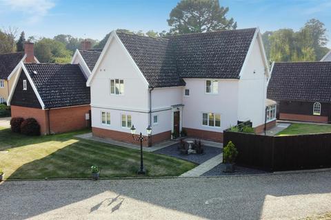 Oak Grove, Sproughton IP8 4 bed detached house for sale