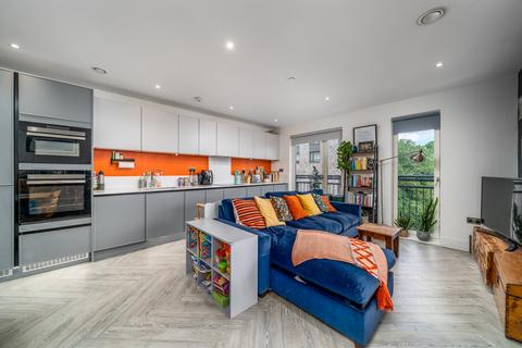 Courthouse Way, Wandsworth 2 bed apartment for sale