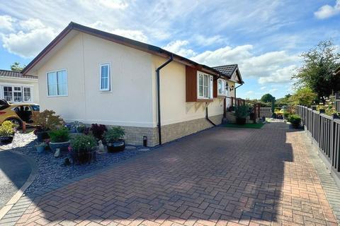 Three Counties Park, Upper Pendock 2 bed park home for sale