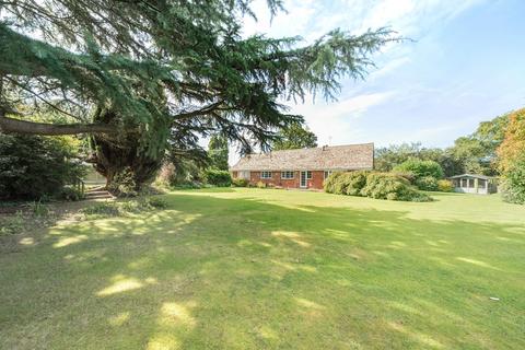 3 Gransden Close, Cranleigh Road... 4 bed bungalow for sale