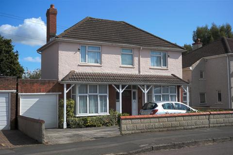 Broome Manor Lane, Swindon SN3 3 bed detached house for sale