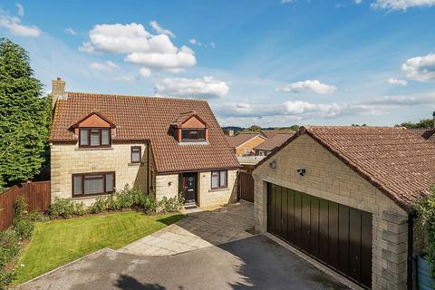 Mitchell Gardens, Chard, Somerset, TA20 4 bed detached house for sale