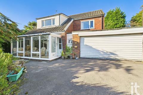 Coppice Close, Disley, Stockport, SK12 3 bed detached house for sale