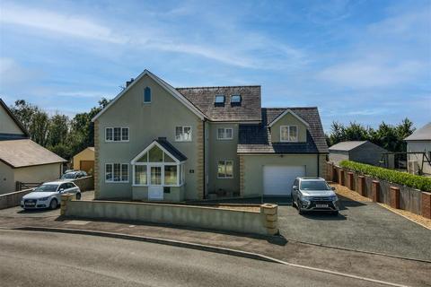 24 The Glades, Rosemarket, Milford Haven 6 bed detached house for sale