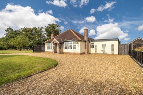 4 bedroom detached bungalow for sale