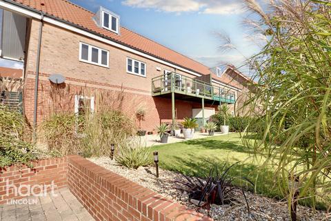 Ellisons Quay, Burton Waters 2 bed semi