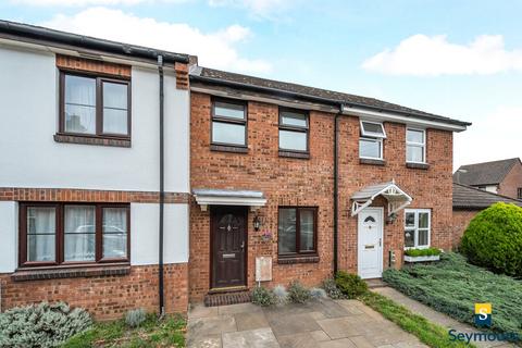 Station Road, Guildford GU4 2 bed terraced house for sale