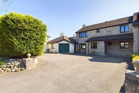 Moss Lane, Carnforth LA6 4 bed semi