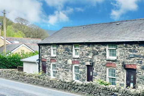 Glanddol, Maenan, Llanrwst 2 bed house for sale