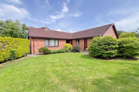 4 bedroom detached bungalow for sale